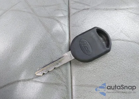 2003 Mercury Grand Marquis Ls from USA, damaged, VIN 2MEFM75W13X646348